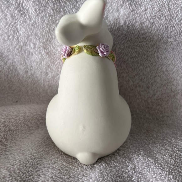 VINTAGE CERAMIC BUNNY STATUE- 1995 - Picture 7 of 8